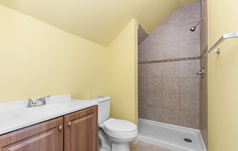 痔瘡藥膏：痛苦的終結者與生活的哲學省思