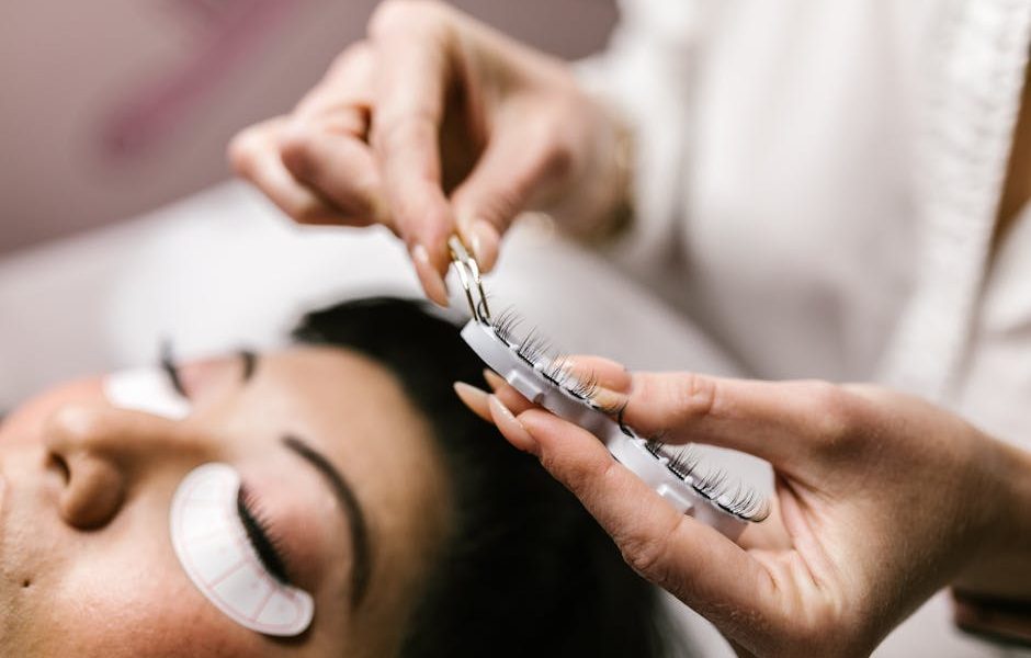 眼睫毛膠水的分析與使用步驟