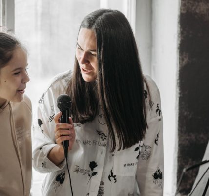 唱歌老師的角色與文化重要性